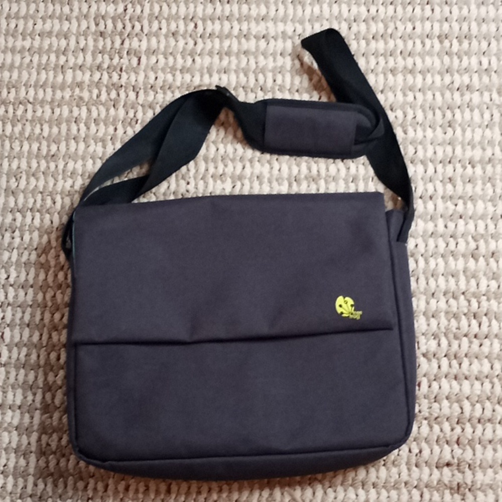 Tree Frog Messenger Laptop Bag Backpack